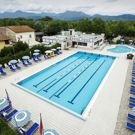 Camping La Pineta Viareggio Exterior foto