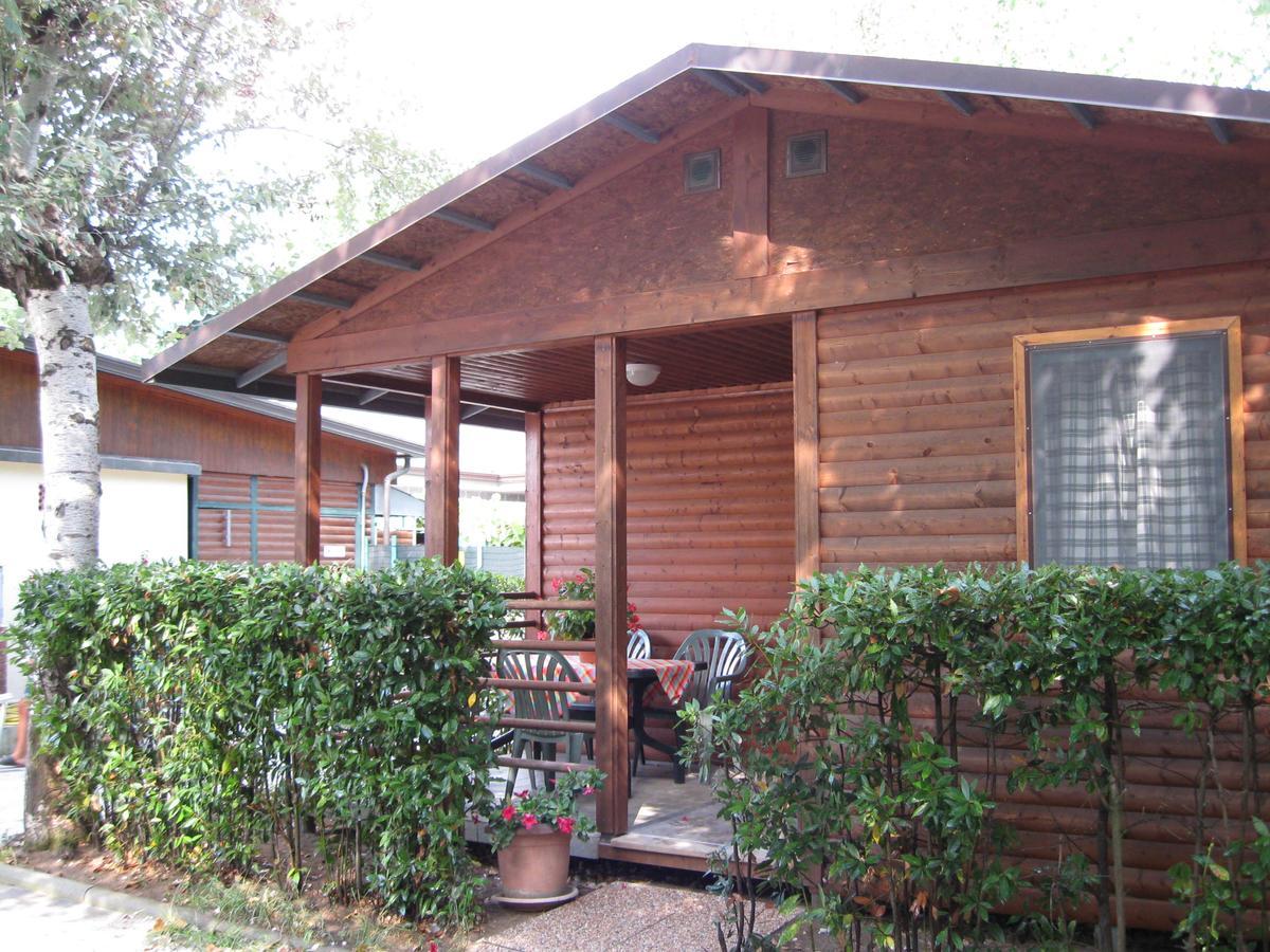 Camping La Pineta Viareggio Exterior foto