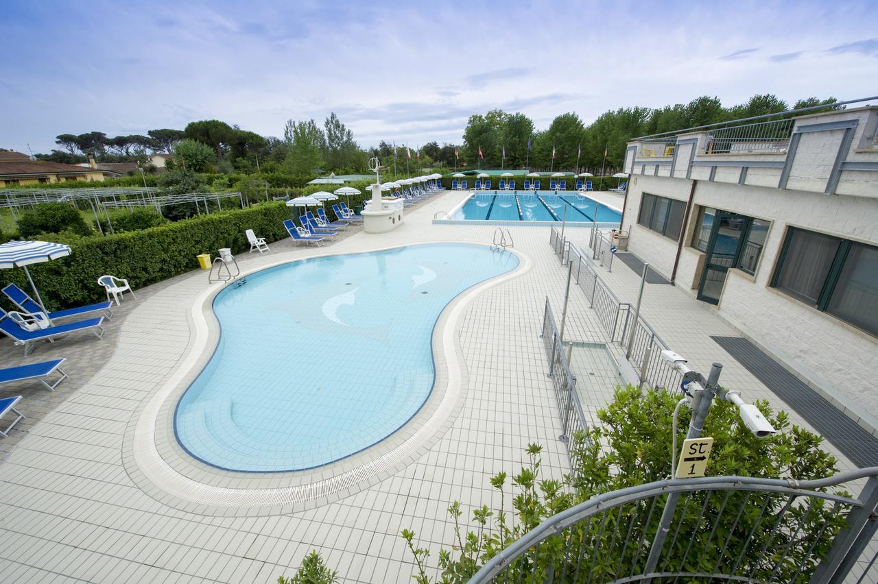 Camping La Pineta Viareggio Exterior foto