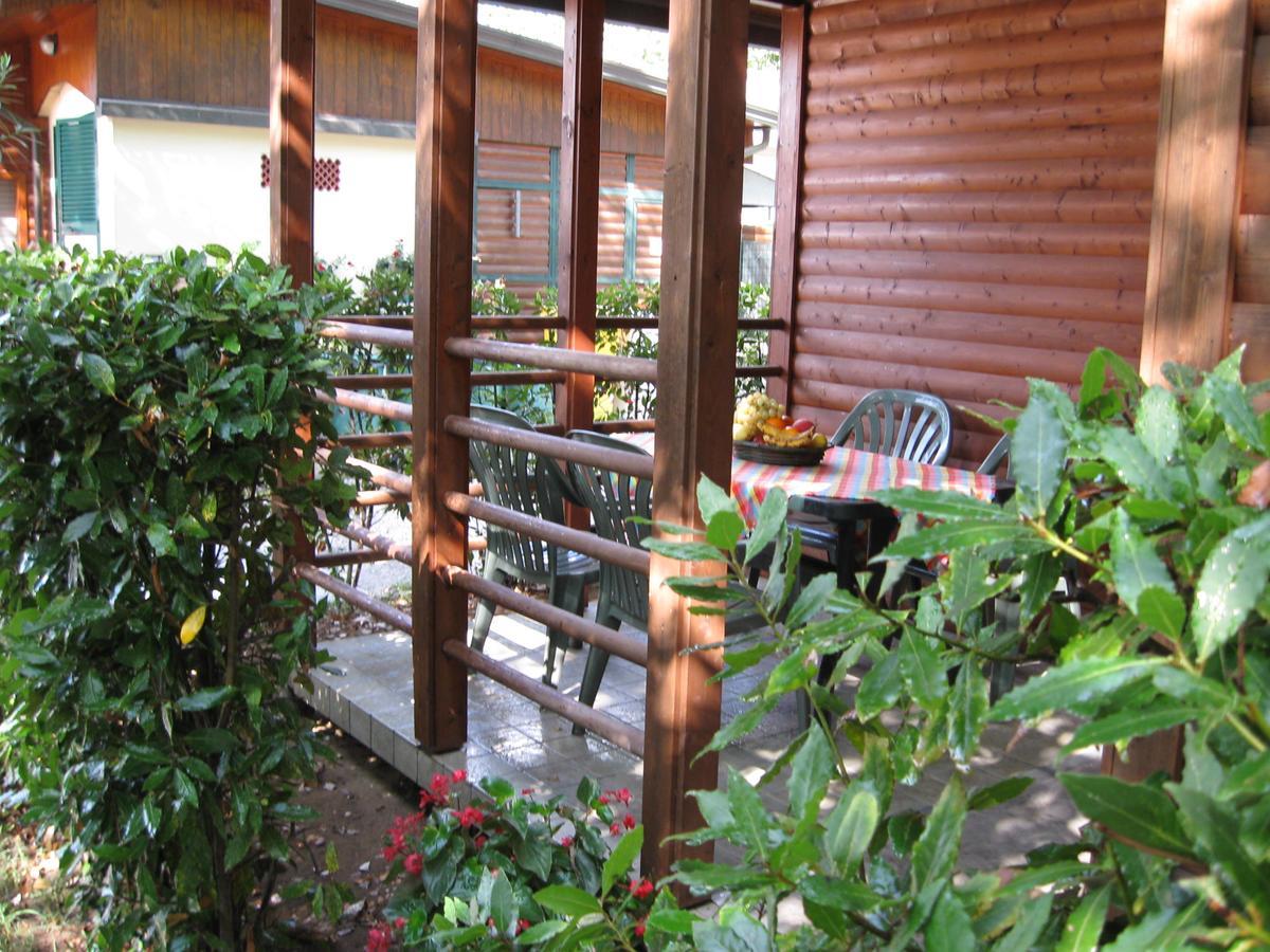 Camping La Pineta Viareggio Exterior foto